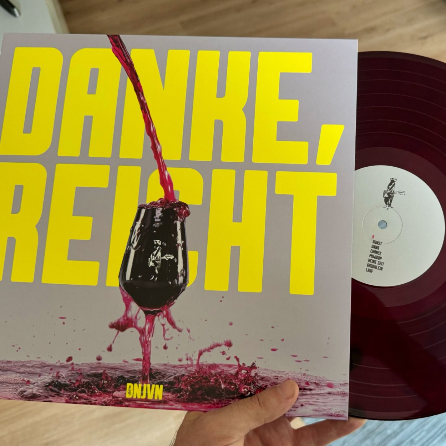  DNJVN - Danke, reicht - weinrotes Vinyl - LP